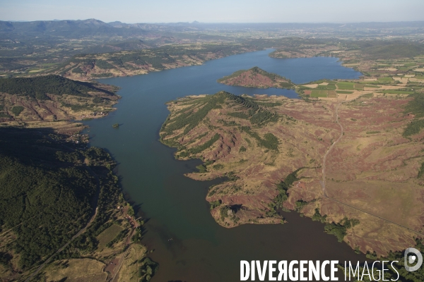 Lac du Salagou, vue aérienne