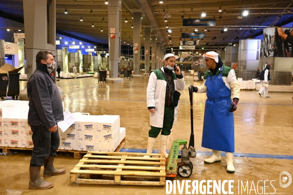 Marché du poisson à Rungis.  Confinement, 30 et 31ème jour.