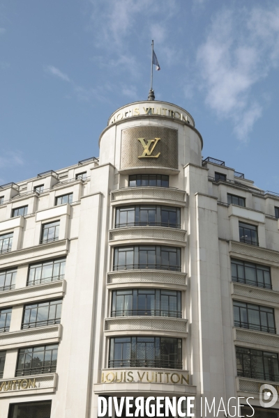 La boutique vuitton champs elysees fermee