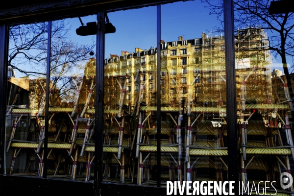 Les Parisiens durant le confinement pendant le Coronavirus Covid -19. ConfinedÊParisians living during the Coronavirus Covid-19.