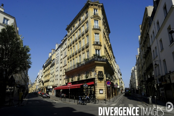 Paris désert pendant la pandémie du coronavirus Covid-19. Deserted Paris during the coronavirus (Covid-19) .