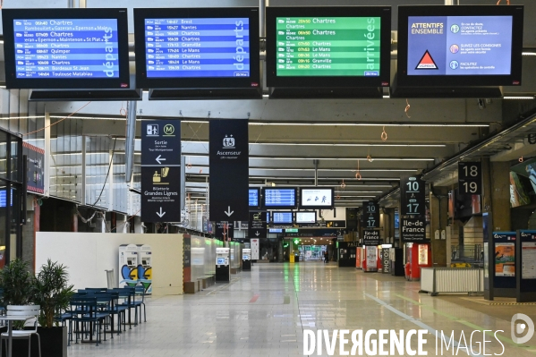 Gare Montparnasse. Confinement. 34ème jour.