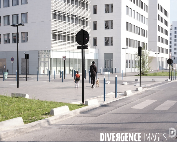 Paris, La Défense 3e semaine de confinement.