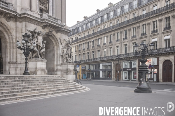 Paris, ville desertee durant le confinement de l epidemie du coronavirus.