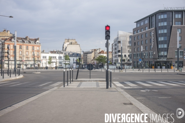 La banlieue parisienne sous confinement.