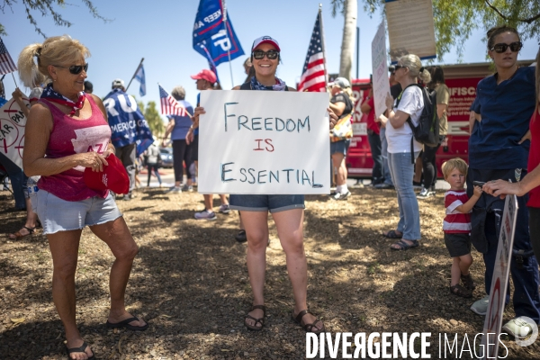 Manifestation pour la réouverture de l état d Arizona