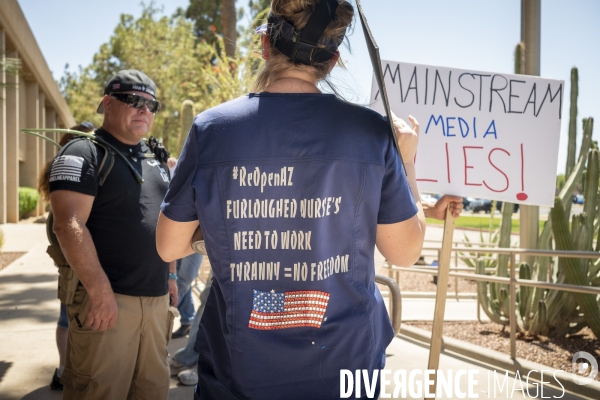 Manifestation pour la réouverture de l état d Arizona