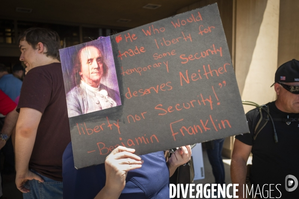 Manifestation pour la réouverture de l état d Arizona