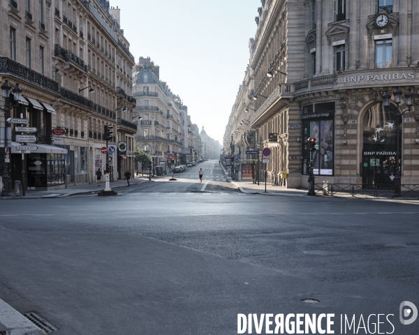 Paris, cinquième semaine de confinemenet dû au coronavirus.