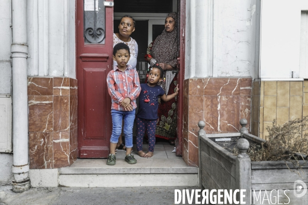 BANLIEUES SANTé distribution de colis alimentaires.