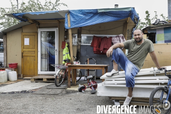 BANLIEUES SANTé distribution de colis alimentaires.