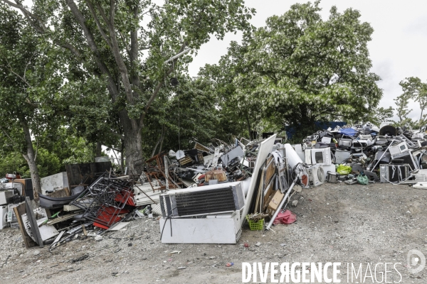 BANLIEUES SANTé distribution de colis alimentaires.