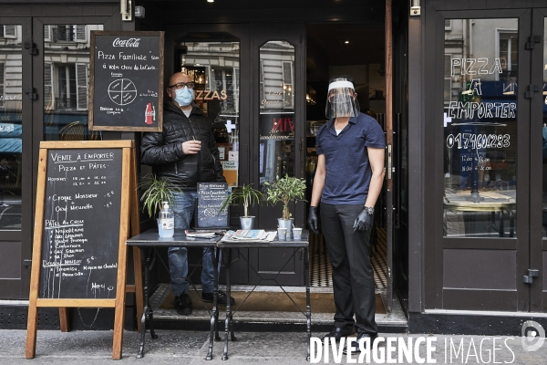 Paris , commerces en réouverture discrète en fin de confinement