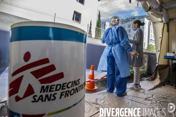 Dépistage du Covid-19 par MSF accompagnée de bénévoles à Malpassé