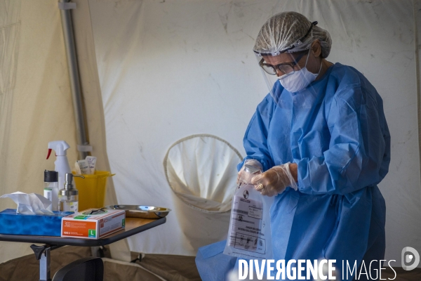 Dépistage du Covid-19 par MSF accompagnée de bénévoles à Malpassé