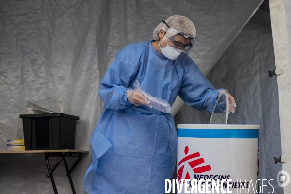 Dépistage du Covid-19 par MSF accompagnée de bénévoles à Malpassé
