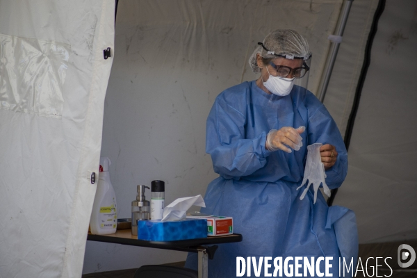 Dépistage du Covid-19 par MSF accompagnée de bénévoles à Malpassé