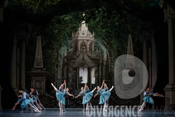 Le Songe d une nuit d été / George Balanchine /  William Shakespeare / Christian Lacroix