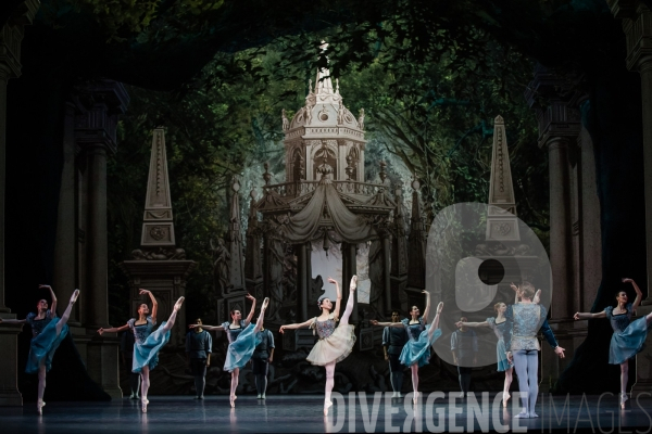 Le Songe d une nuit d été / George Balanchine /  William Shakespeare / Christian Lacroix