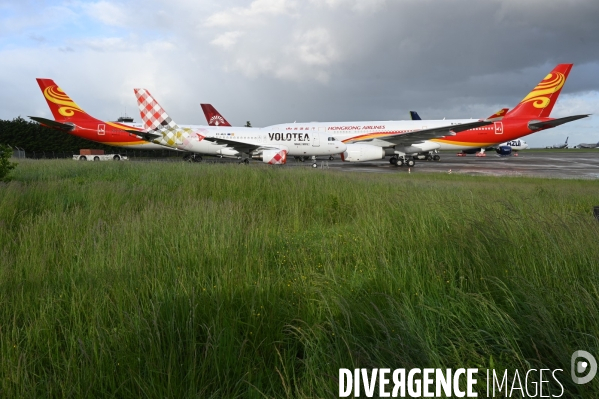 Aéroport de Chateauroux-Déols. Confinement: 44ème jour.