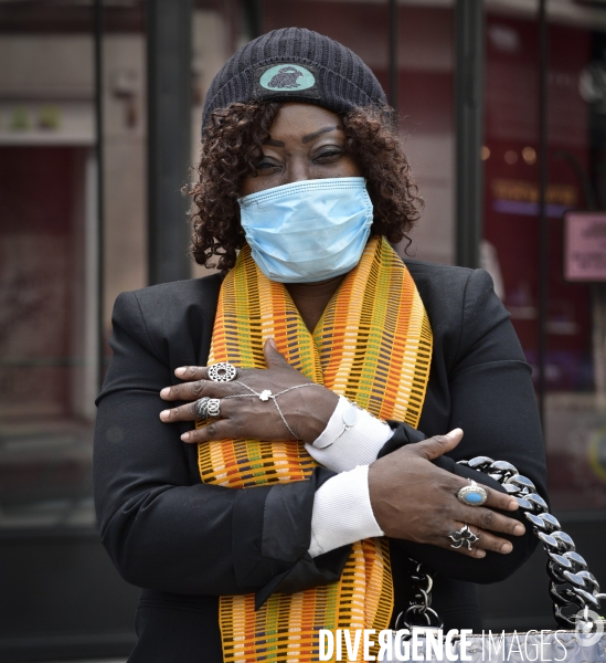 Les parisiens en sortie pendant le confinement Covid-19. The Covid-19 Coronavirus containment.