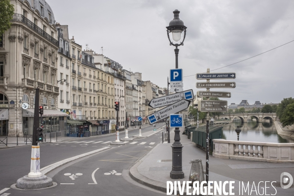 Paris vide, 48eme jour de confinement contre le covid 19.