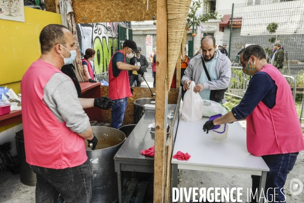 Distribution alimentaire quartier Goutte-d Or à PARIS