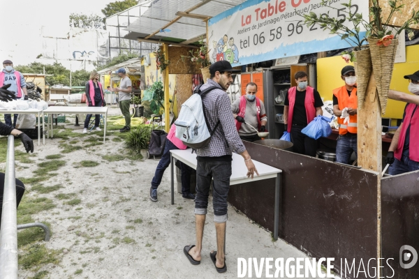 Distribution alimentaire quartier Goutte-d Or à PARIS