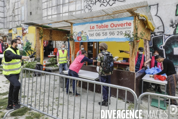 Distribution alimentaire quartier Goutte-d Or à PARIS