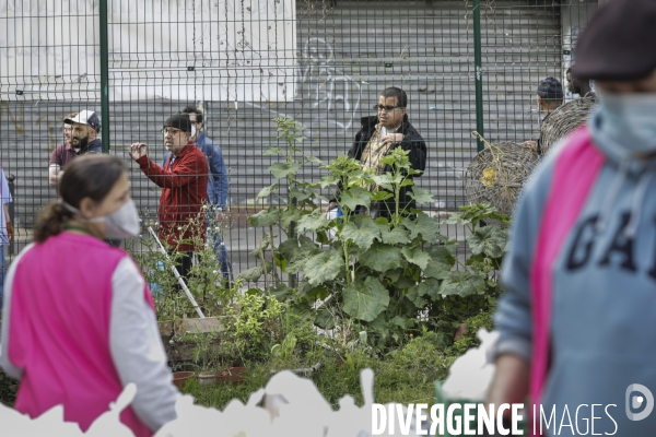 Distribution alimentaire quartier Goutte-d Or à PARIS