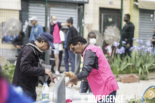 Distribution alimentaire quartier Goutte-d Or à PARIS