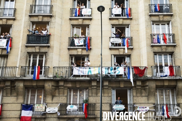 Un immeuble mobilisé tous les soirs à 20h  pour applaudir le personnel soignant.