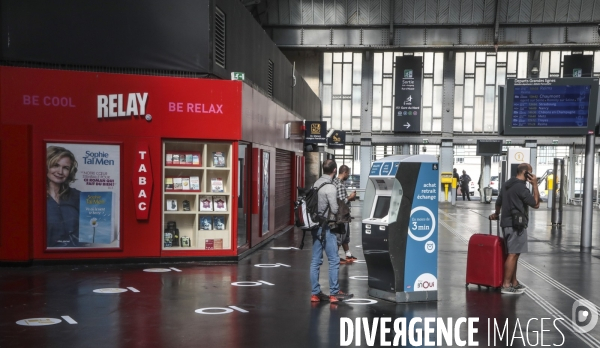 Preparation deconfinement gare de l est