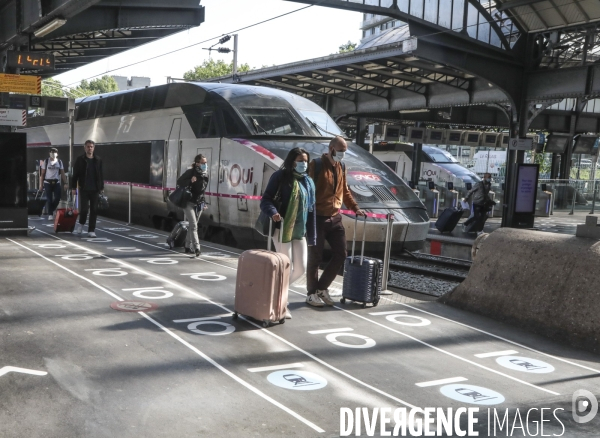 Preparation deconfinement gare de l est