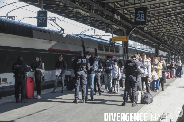 Preparation deconfinement gare de l est