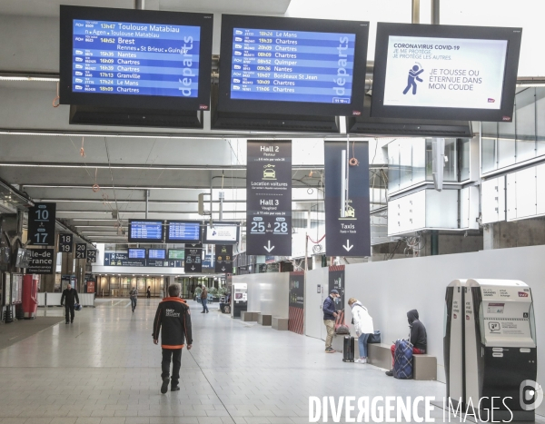 Gare montparnasse pendant le confinement