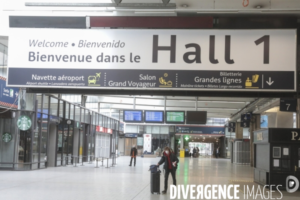 Gare montparnasse pendant le confinement