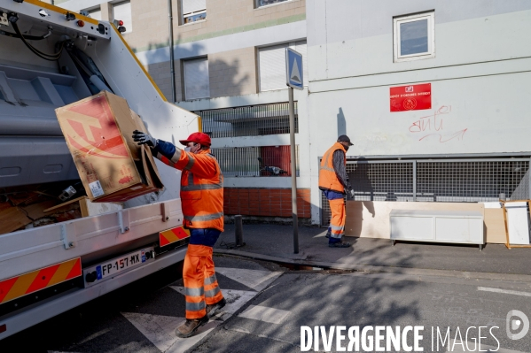 Collecte des déchets en dépôts sauvages