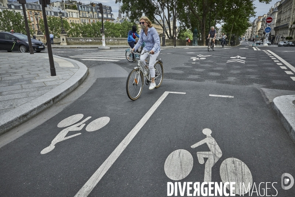 Nouvelles pistes cyclables temporaires , Paris  en confinement 8 mai