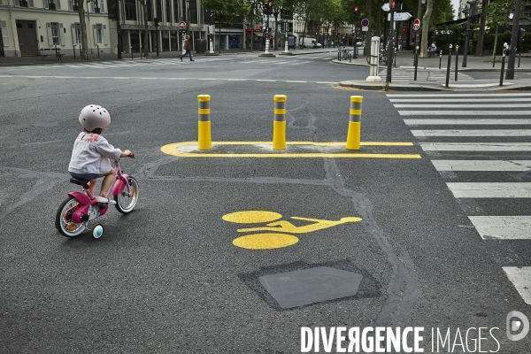 Nouvelles pistes cyclables temporaires , Paris  en confinement 8 mai