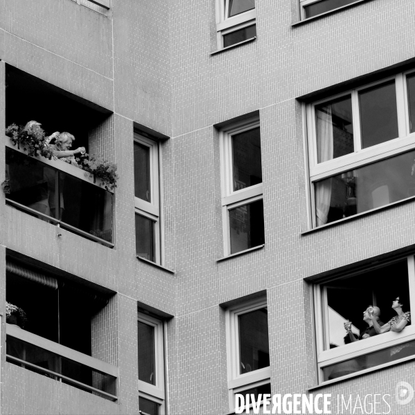 Les Parisiens durant le confinement pendant le Coronavirus Covid -19. J+54   Confined Parisians living during the Coronavirus Covid-19.  D+54