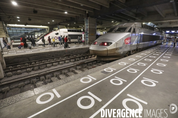 Premier jour de deconfinement gare montparnasse