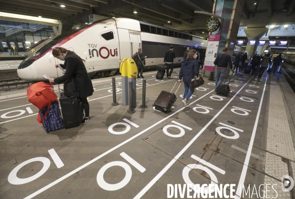 Premier jour de deconfinement gare montparnasse