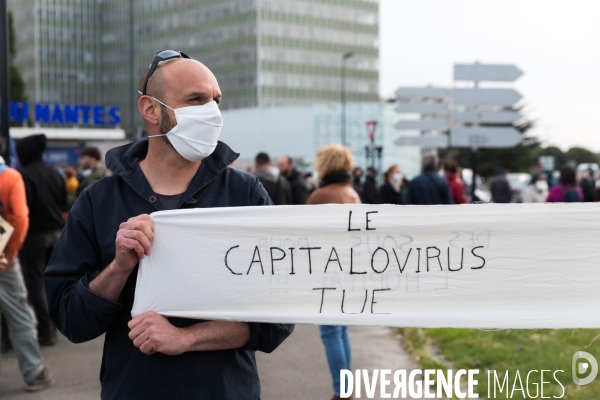 Manifestation de soutien aux soignants et contestation écologique et sociale à Nantes