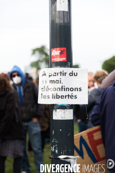 Manifestation de soutien aux soignants et contestation écologique et sociale à Nantes