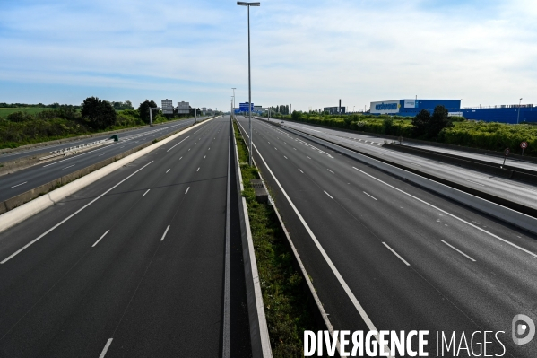 Autoroute A1. Confinement: 52ème jour.
