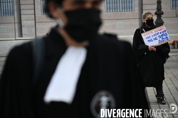 Manifestation des avocats