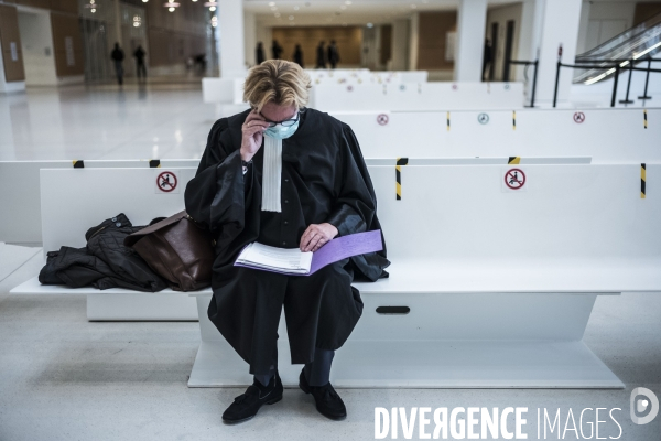 Palais de justice, 1er jour de déconfinement.