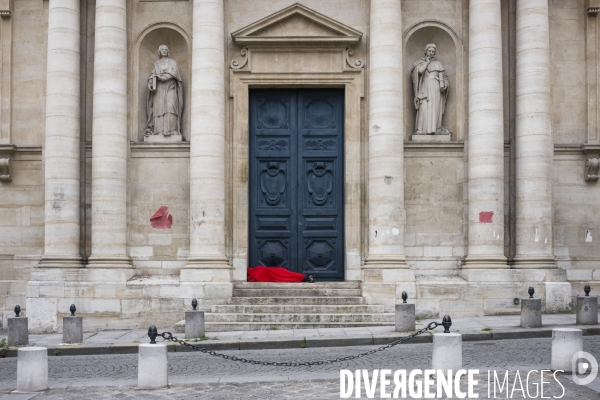 Paris vide, confinement contre le covid 19.