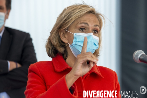Inauguration par Valérie Pécresse de l usine de masques au Blanc-Mesnil